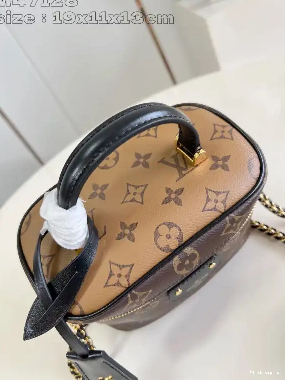 First bag ru VANITY PM VUITTON LOUIS 0604